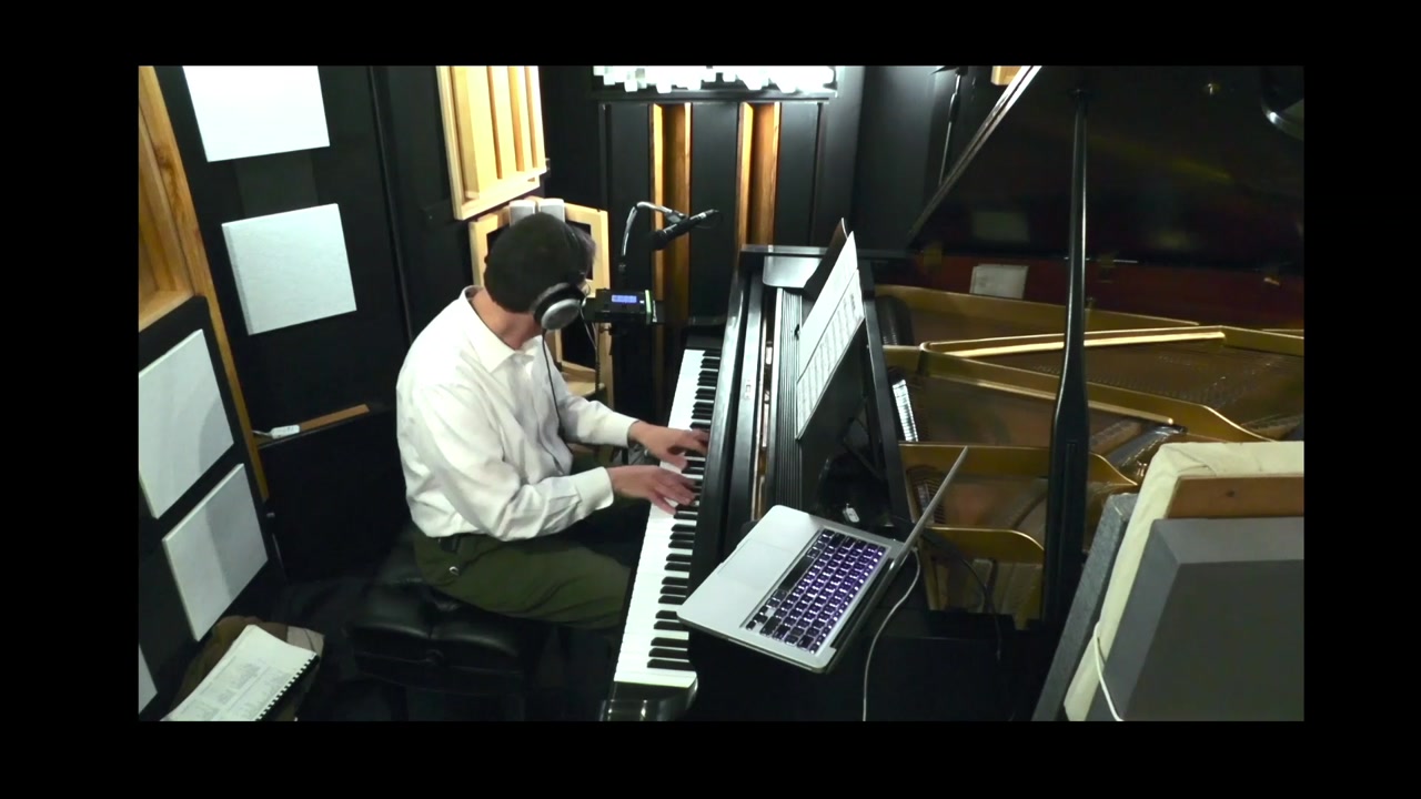 Phillip L. Pearl performing Night and Day at the piano